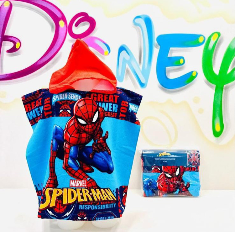 Immagine di Poncho mare estate bambino/a Disney e Marvel Art. PONCHO
